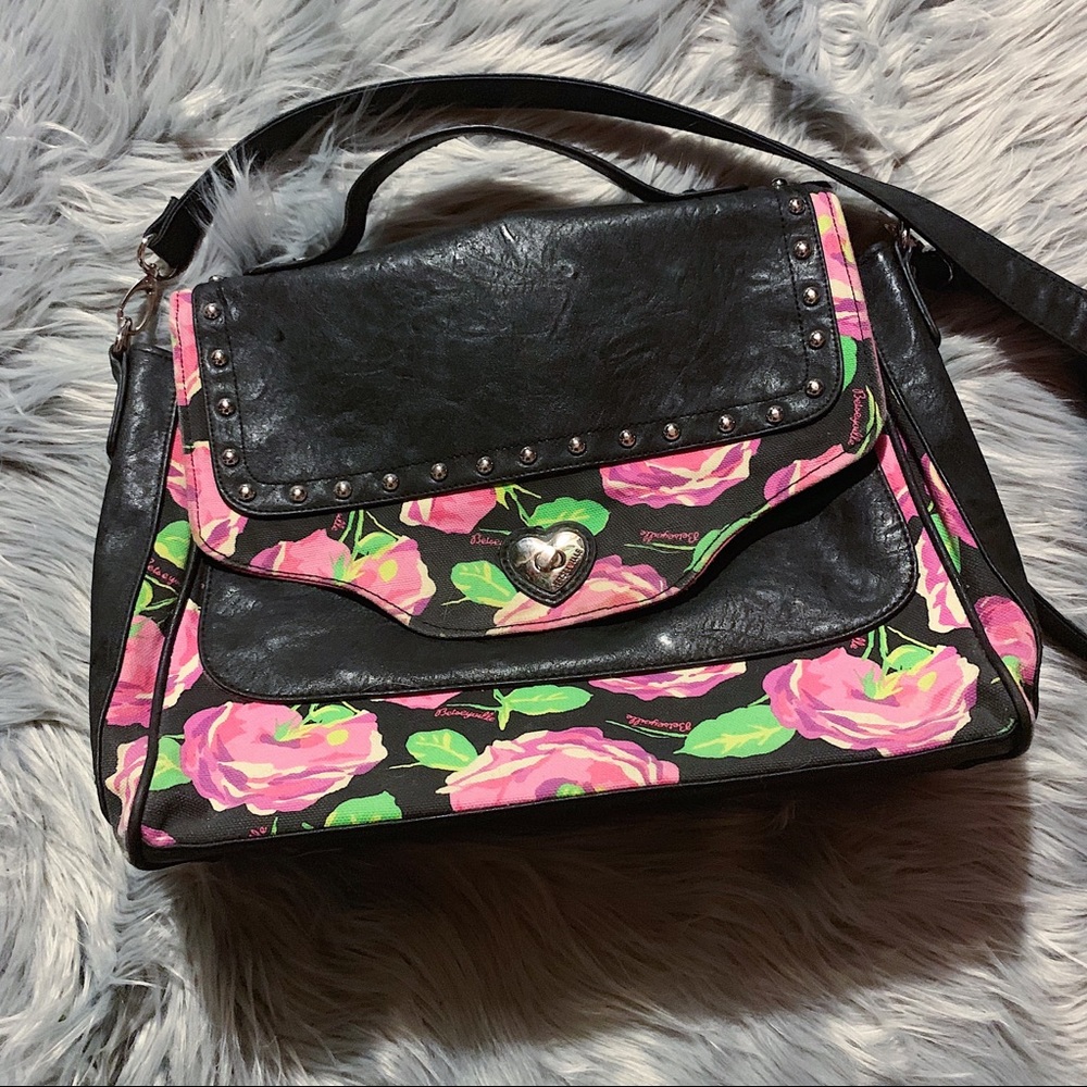 Betseyville Messenger Bag